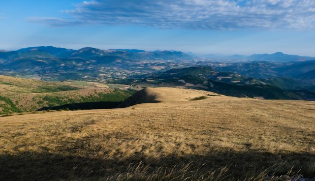 Cammino nelle Terre Mutate viaggio in centro Italia a piedi monti sibillini