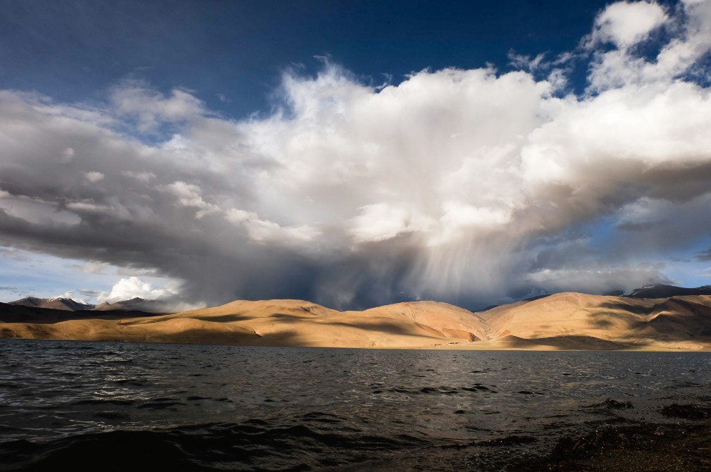 viaggio in Ladakh tso moriri nuvola